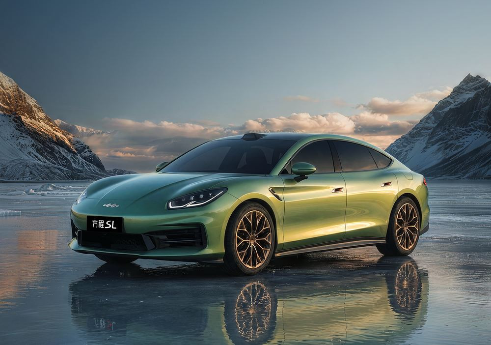 La Formula S de Fangchengbao est une berline personnalisable capable de multiples configurations