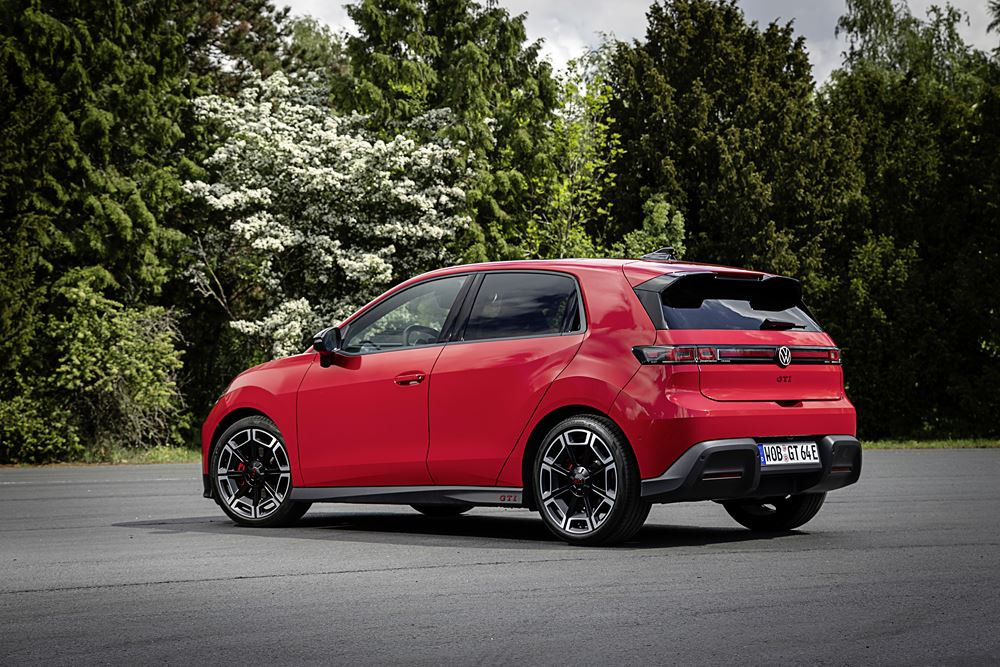 La Volkswagen ID. Polo GTI de 226 ch franchit le 0 à 100 km/h en 6,8 secondes