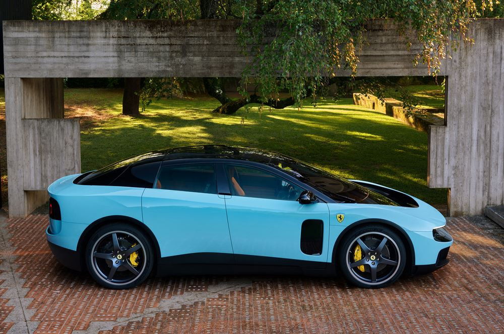 La Ferrari Luce électrique ouvre un nouveau chapitre dans l'histoire du Cheval Cabré