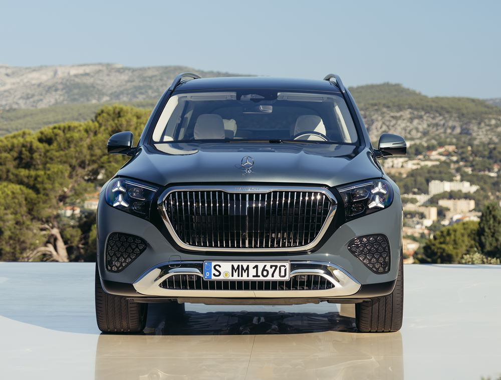 Le SUV de luxe Mercedes-Maybach GLS restylé affiche une apparence distinctive