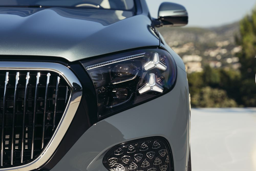 Le SUV de luxe Mercedes-Maybach GLS restylé affiche une apparence distinctive