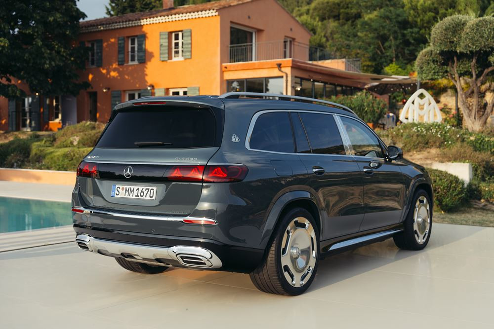 Le SUV de luxe Mercedes-Maybach GLS restylé affiche une apparence distinctive