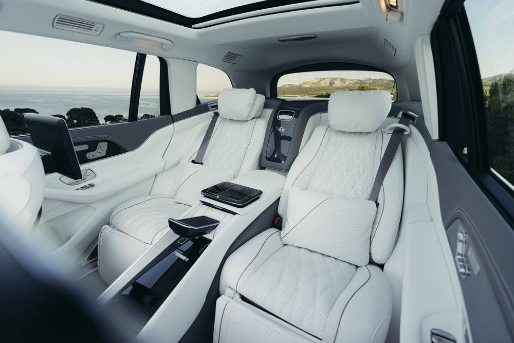 Le SUV de luxe Mercedes-Maybach GLS restylé affiche une apparence distinctive