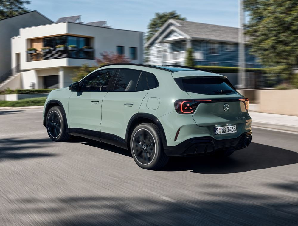 Le SUV compact Mercedes-Benz GLA hybride peut fonctionner uniquement à l'électricité
