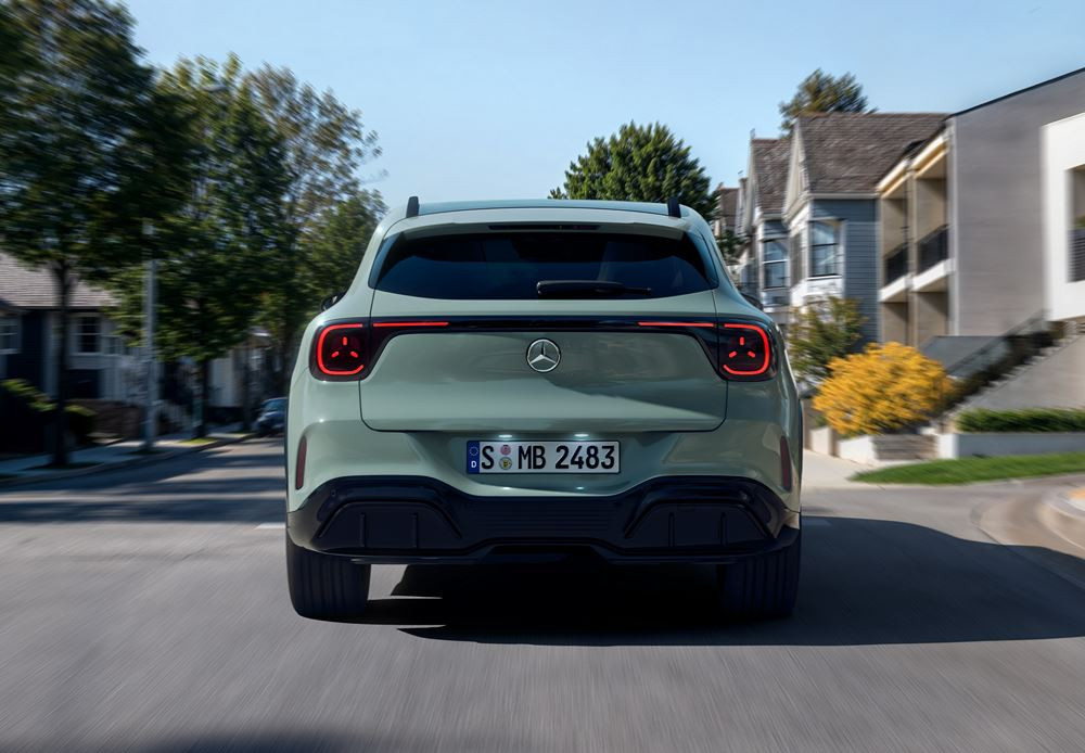 Le SUV compact Mercedes-Benz GLA hybride peut fonctionner uniquement à l'électricité