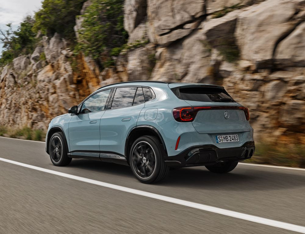 Le SUV compact Mercedes-Benz GLA hybride peut fonctionner uniquement à l'électricité