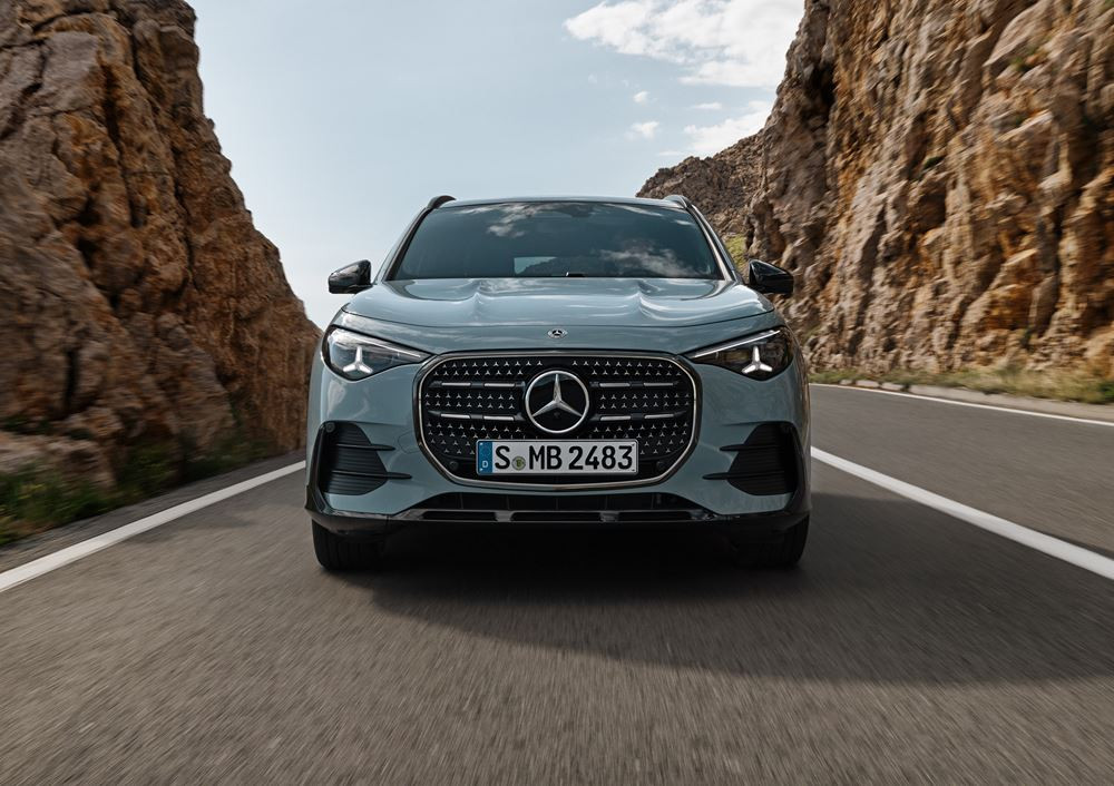Le SUV compact Mercedes-Benz GLA hybride peut fonctionner uniquement à l'électricité