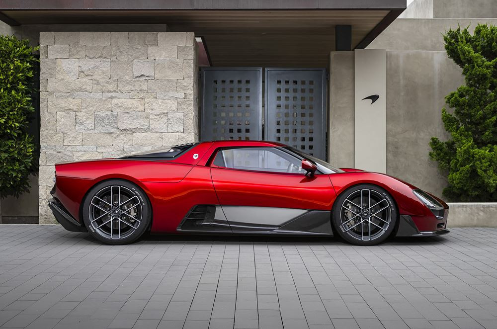 La McL 6GT puise son inspiration dans le projet de supercar inachevé McLaren M6GT