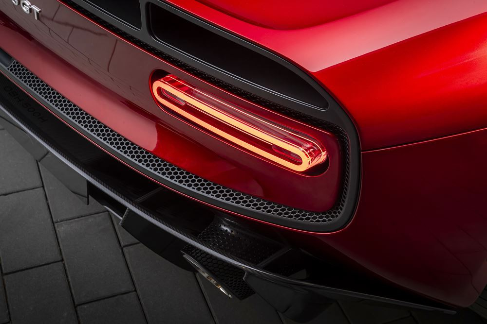 La McL 6GT puise son inspiration dans le projet de supercar inachevé McLaren M6GT