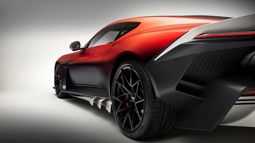 La supercar Aston Martin Valen est propulsée par un moteur V12 biturbo 5.2 litres de 850 ch