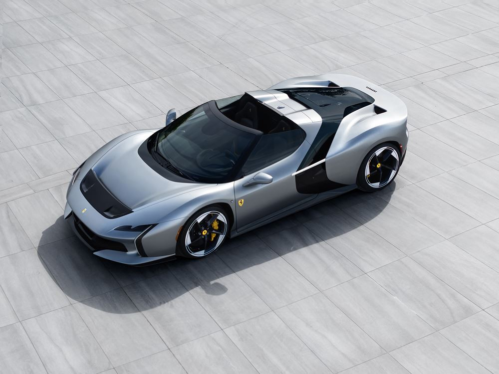 Ferrari HC25 : un roadster unique one-off sur base de F8 Spider à toit ouvert
