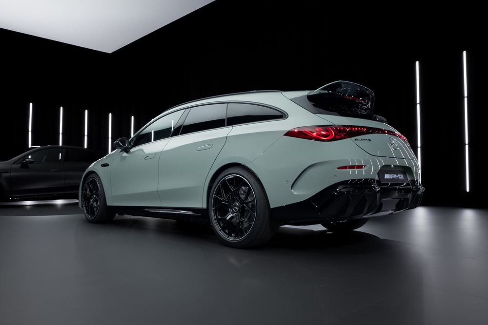 La Mercedes-AMG CLA Shooting Brake 45 4Matic plus dotée de trois moteurs électriques à flux axial délivre une puissance de 680 ch
