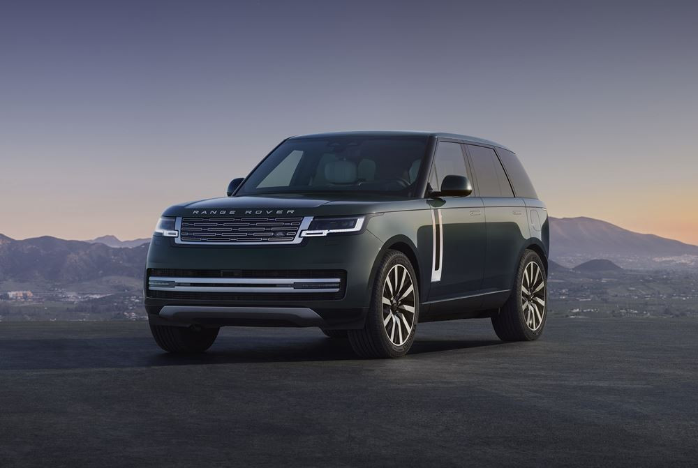 Le SUV de luxe Range Rover fait son entrée dans l'ère de l'électrique