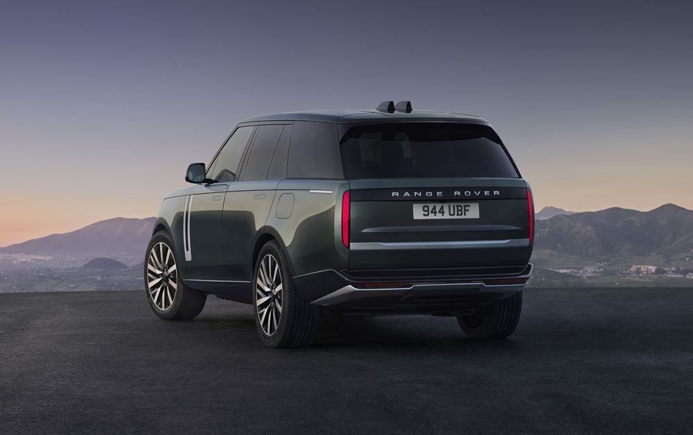 Le SUV de luxe Range Rover fait son entrée dans l'ère de l'électrique
