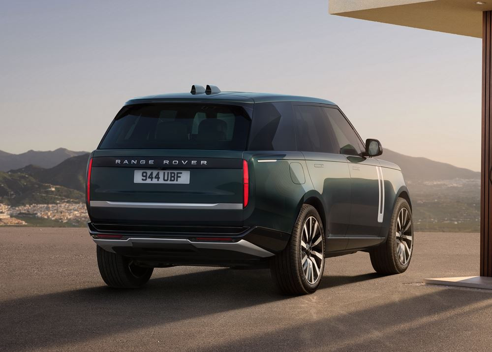 Le SUV de luxe Range Rover fait son entrée dans l'ère de l'électrique