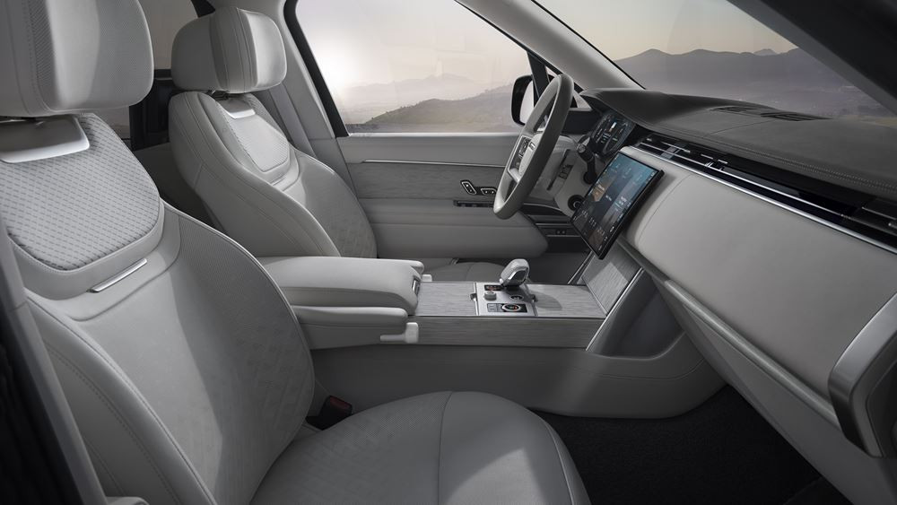 Le SUV de luxe Range Rover fait son entrée dans l'ère de l'électrique