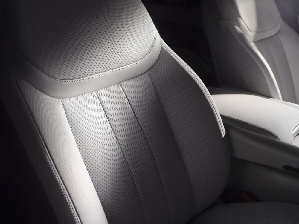 Le SUV de luxe Range Rover fait son entrée dans l'ère de l'électrique