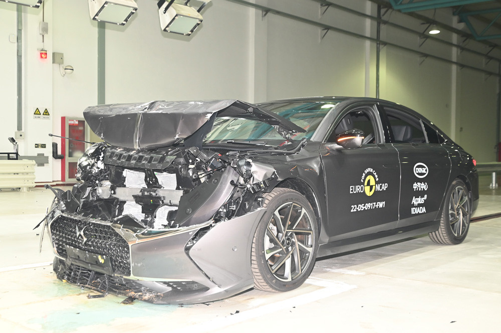 La grande berline DS 9 obtient quatre étoiles sur cinq possibles aux crash-tests Euro NCAP 2022