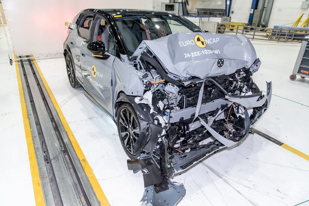 Le SUV urbain électrique Zeekr X obtient cinq étoiles aux crash-tests Euro NCAP 2024