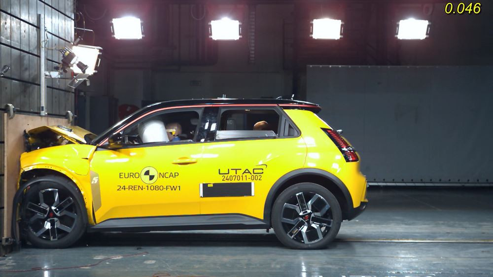 La citadine électrique Renault 5 E-Tech obtient quatre étoiles sur cinq possibles aux crash-tests Euro NCAP 2024