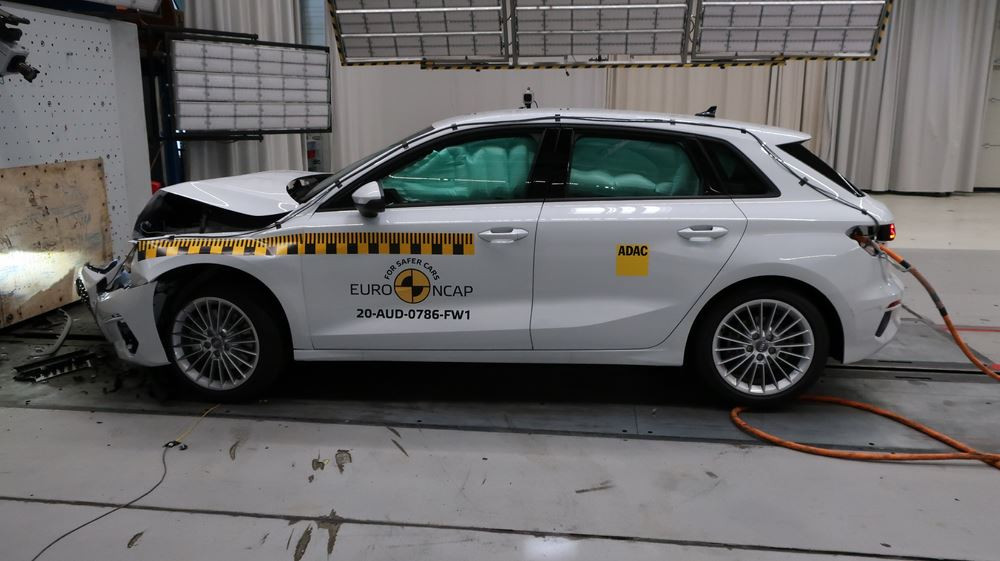 La berline compacte Audi A3 obtient cinq étoiles aux crash-tests Euro NCAP 2025