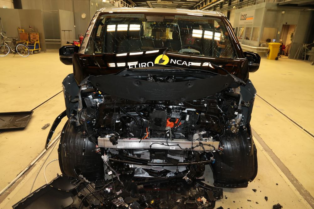 Le Kia PV5 Passenger électrique obtient quatre étoiles sur cinq possibles aux crash-tests Euro NCAP 2025