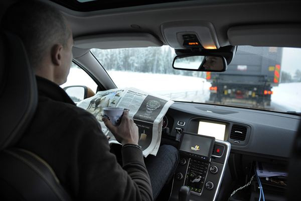 Le projet Sartre effectue la première démonstration de déplacement automobile en convoi