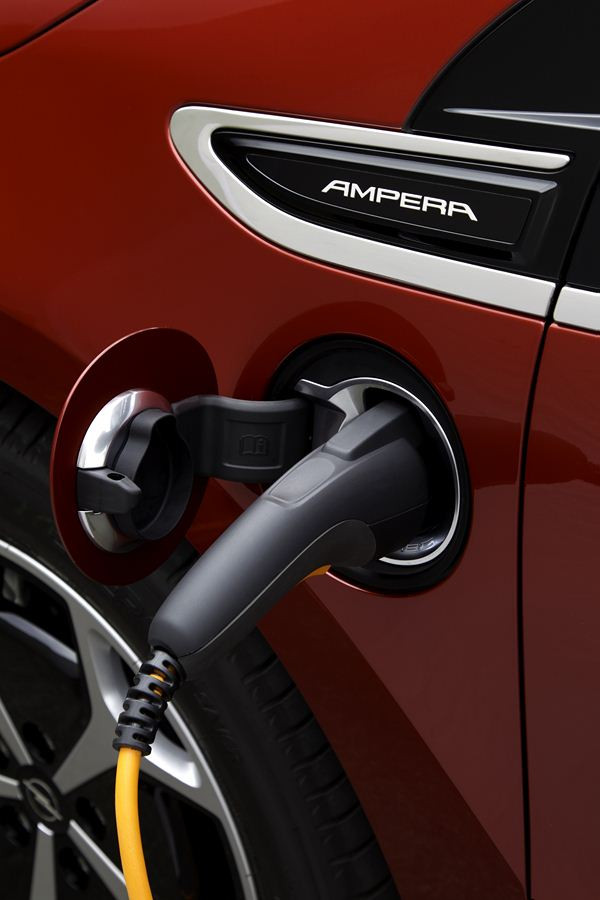 Comment fonctionne l'Opel Ampera électrique à autonomie étendue?