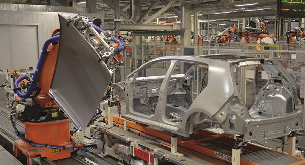 La nouvelle Volkswagen Golf profite d'une construction allégée pour perdre jusqu’à 100 kg