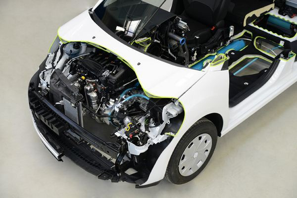 Peugeot développe une solution full hybride essence Hybrid Air innovante et économique