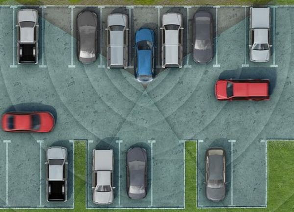 Un nouveau système radar arrière Bosch basé sur la largeur de bande de 77 gigahertz