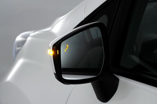 Le système Nissan Safety Shield offre une visibilité et une protection élevées personnalisables