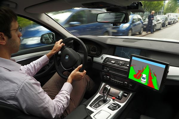 Le projet UR:BAN vise à rendre la conduite en ville plus sûre et plus efficace