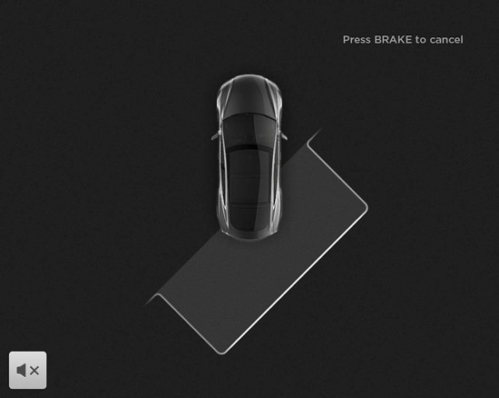 Le pilotage automatique de la Tesla Model S prend le contrôle du véhicule