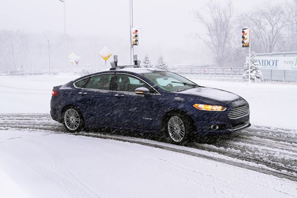 Ford effectue des tests de véhicules autonomes sur route enneigée