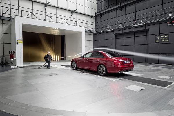 La Mercedes Classe E affiche un coefficient de pénétration dans l'air de 0,25