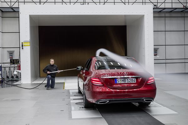 La Mercedes Classe E affiche un coefficient de pénétration dans l'air de 0,25
