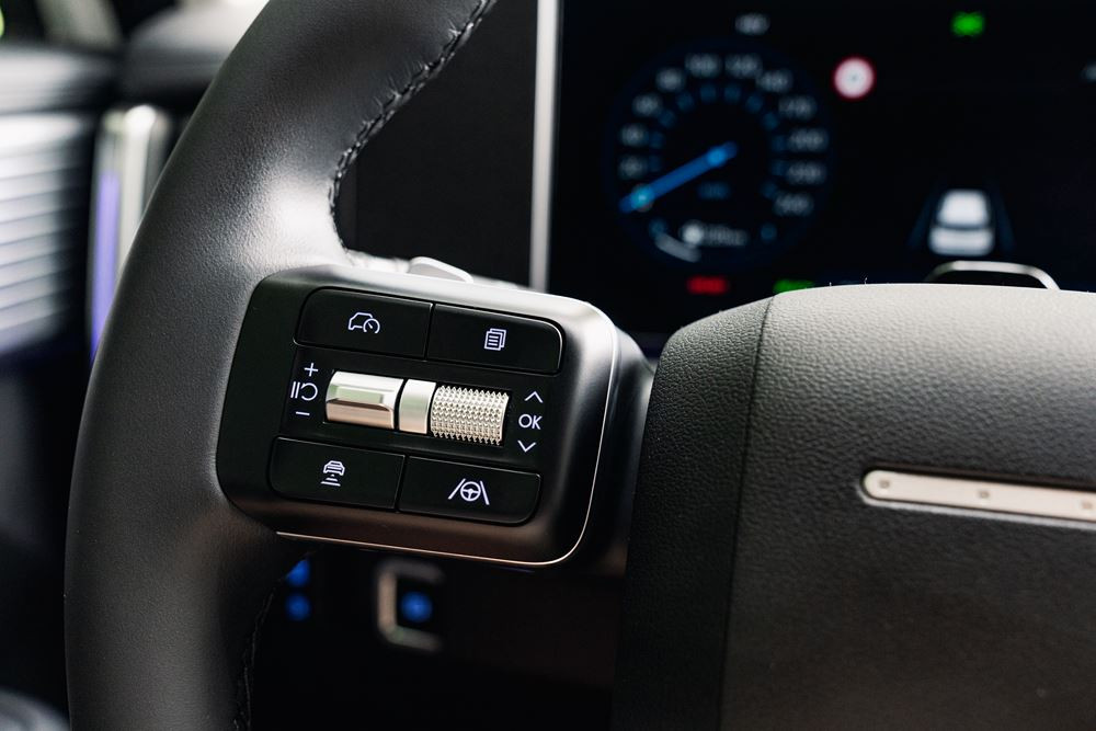 Le régulateur de vitesse marque une étape clé dans le développement de la conduite autonome