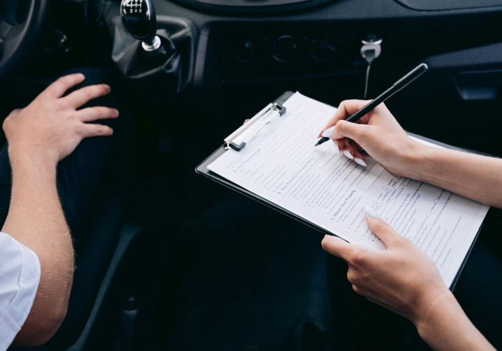 Réaliser régulièrement un devis d'assurance auto pour disposer en permanence d'une couverture adaptée