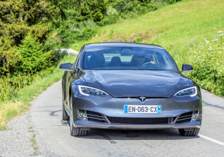 Les conducteurs de voitures électriques doivent avoir conscience de l'accélération rapide involontaire