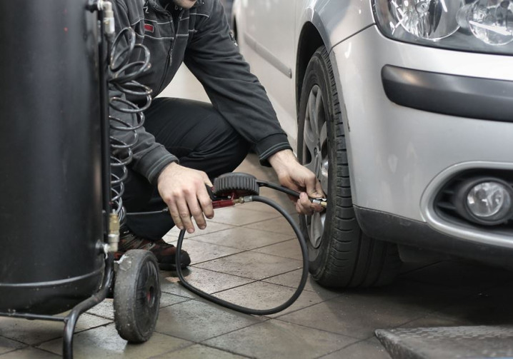 Pourquoi faut-il toujours contrôler la pression des pneus « à froid » ?