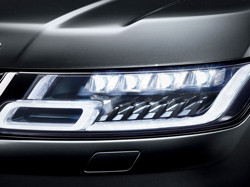 Des lampes automobiles LED donnent un look moderne à une voiture