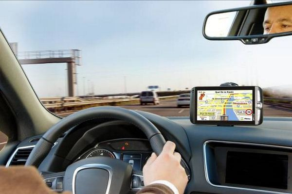 Takara lance la tablette numérique dédiée à l’automobile MID70
