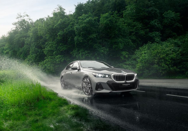 Plus d'un tiers des automobilistes sous-estiment la distance d'arrêt sur route humide