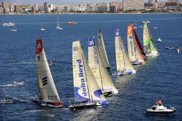 Victoire d’Ericsson 4 dans la Volvo Ocean Race 2008-2009 après 37 000 milles de course