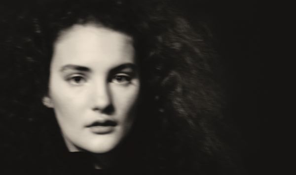 Le Calendrier Pirelli 2020 réalisé par Paolo Roversi recherche l’âme de Juliette