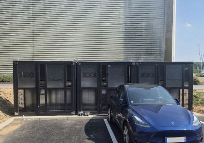 Des batteries haute tension de véhicules électriques reconditionnées en solutions de stockage d'électricité