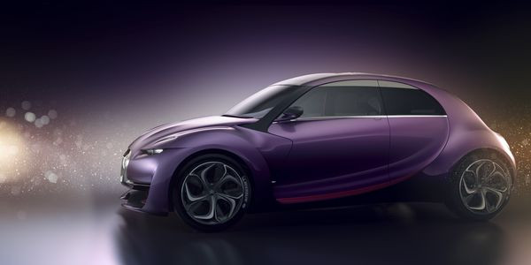 Citroën dévoile le concept-car hybride Revolte à Francfort