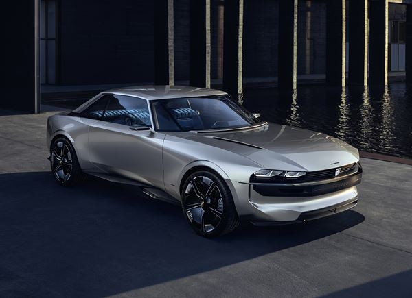 Peugeot e-Legend Concept: un coupé technologique aux lignes affûtées