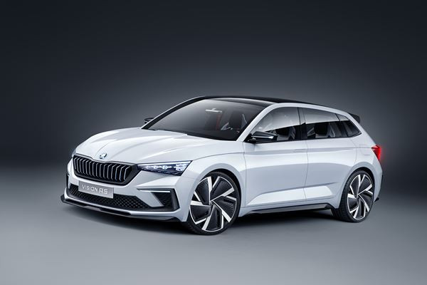 Le concept Vision RS préfigure la future berline compacte 5 portes Skoda